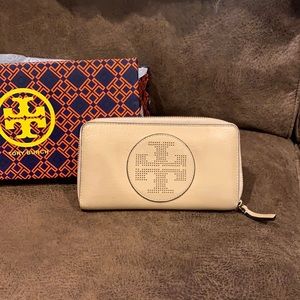 Tory Burch genuine leather wallet